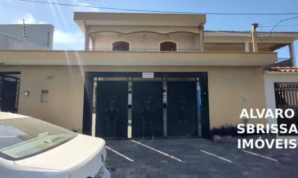 Casa térrea no Bairro Brasil em Itu, com 4 dormitórios.  local nobre, at:315m2 ac:250m2