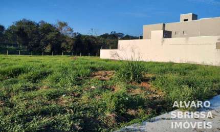 Terreno medindo 10 x 30 metros a venda no Parque São Domingos Pindamonhangaba SP