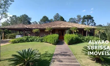 Casa com 4 dormitórios sendo 3 suítes, com piscina, no condomínio Chácaras Flora  Itu SP - Único dono.