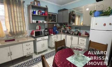 Casa com 4 dormitórios sala cozinha e um ponto comercial no Parque América Itu SP