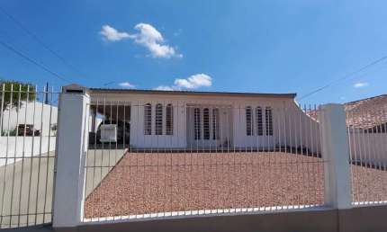 Casa para Venda em Curitiba, Orleans, 3 dormitórios, 1 suíte, 2 banheiros, 4 vagas