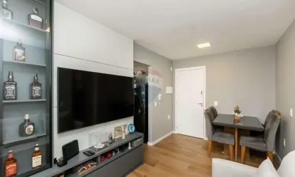 Apartamento com 2 dormitórios e 1 suíte à venda, 55m² por R$ 670.000,00 - Vila Anastácio