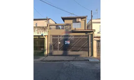 Excelente casa para locação com 2 dormitórios, 1 banheiro, sala, cozinha e lavanderia - R$2.000,00-Vila dos Remédios