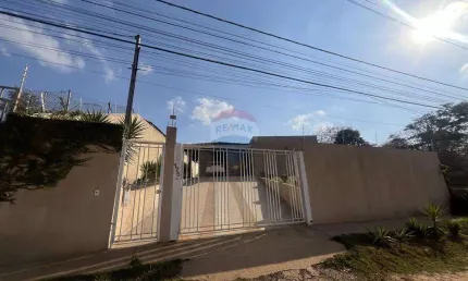 Chácara à venda, 700m² de terreno, 153m² de área construída, em Atibaia