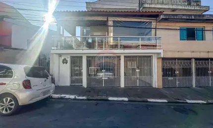 Casa com 2 quartos à venda na Rua Maria Martinês Ciudad, 9, Jardim Elvira, Osasco