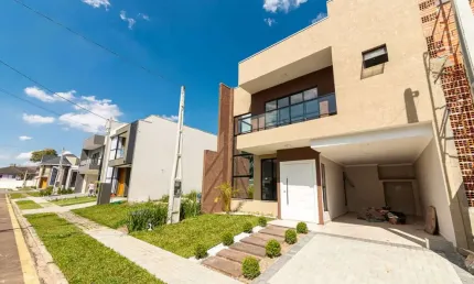 Casa com 3 quartos à venda na Rua Vereador Ângelo Burbello, 2515, Umbará, Curitiba