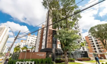 Apartamento garden de 3 dormitórios revertido em 2 no Cristo Rei