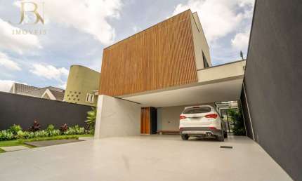 Casa em Curitiba, no Campo Comprido com 3 suítes  389 m²