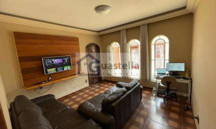 Casa Térrea em Vila Scarpelli com 3 Dormitórios e 1 Suíte por R$ 1.050.000 - Venda em Santo André