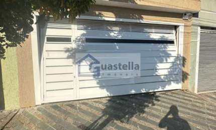 Casa térrea em Vila Alves Dias, São Bernardo do Campo, com 180M² de área útil, 2 dormitórios, 1 suíte, 3 banheiros, por R$ 667.000. Venda e locação disponíveis. Encontre sua nova casa agora!