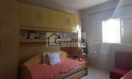 Casa térrea em Monte Líbano - Birigüi com 125m² de área útil, 2 dormitórios e 1 banheiro. À venda  por R$ 180.000. Confira!