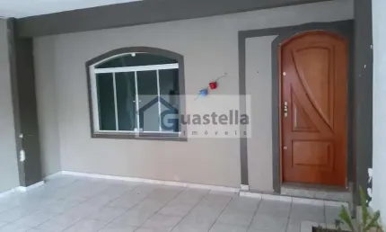 Sobrado em Santa Terezinha, São Bernardo - 3 Dormitórios, R$ 757.000