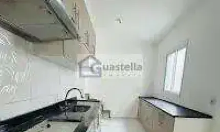 Casa à Venda em Vila Scarpelli - 2 Dormitórios por R$450k