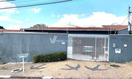 Casa com 3 quartos à venda na Rua São José do Rio Preto, 783, Jardim Nova Europa, Campinas, 141 m2 por R$ 590.000