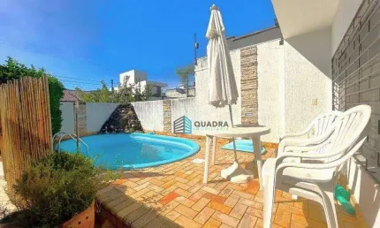 Casa à Venda Muito Bem Localizada no Santa Mônica, Florianópolis !!