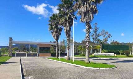Terreno à Venda em Condomínio Fechado Localizado em Ratones, Florianópolis !!