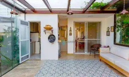 Casa à Venda em Condomínio Fechado no Sambaqui, Florianópolis !!