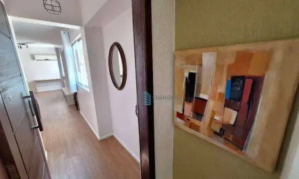 Apartamento à Venda com 3 Dormitórios (Suíte) + Dependência no Centro, Florianópolis !!