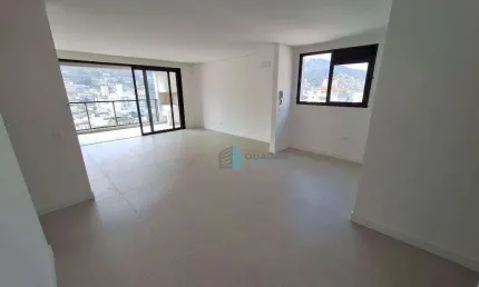 Apartamento Novo à Venda no Centro de Florianópolis !!