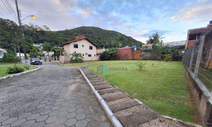 Terreno à Venda em Condomínio Fechado no bairro Sambaqui, Florianópolis !!