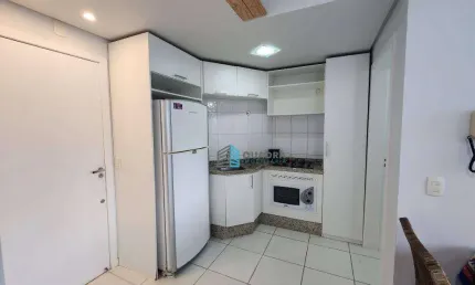Apartamento pé na areia com 1 dormitório no Campeche
