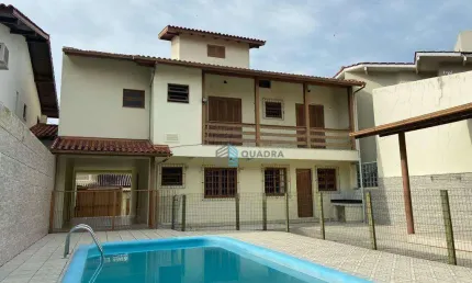 Casa à venda, 210 m² por R$ 1.500.000,00 - Parque São Jorge - Florianópolis/SC