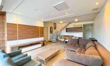 Cobertura Duplex à Venda, 3 Vagas, H. box e Muito Bem Localizada na Trindade, Florianópolis !!