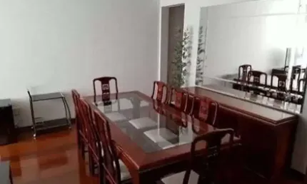 Apartamento à venda no Condomínio Edifício Pedrinho Vasconcelos no Cambuí em Campinas - SP
