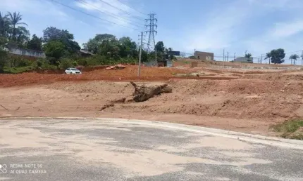 Terreno à venda no condomínio vitta tolaini jandira no votupoca em jandira - sp