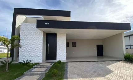 Casa térrea alto padrão no Condomínio Royal Garden em Paulínia - SP.
