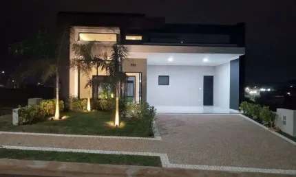 Casa à venda no Condomínio Santorini Residencial Club, no bairro Parque Brasil 500 em Paulínia-SP.