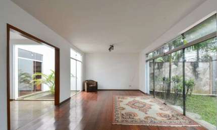Casa sobrado à venda no Planalto Paulista em São Paulo - SP