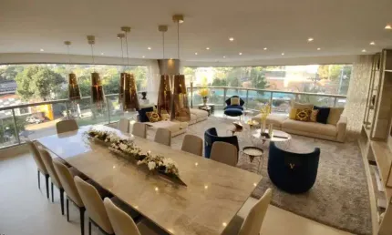Apartamento alto padrão à venda no Condomínio Villa Versace Residence em Moema em São Paulo - SP