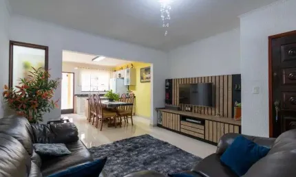 Casa térrea à venda no Jardim Santo Antônio em Santo André - SP