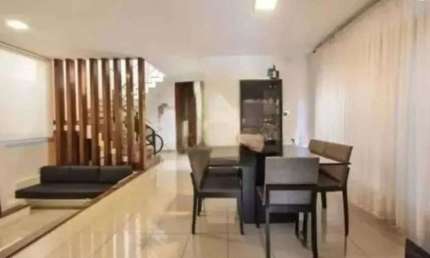 Casa Sobrado alto padrão à venda na Brooklin Paulista em São Paulo - SP