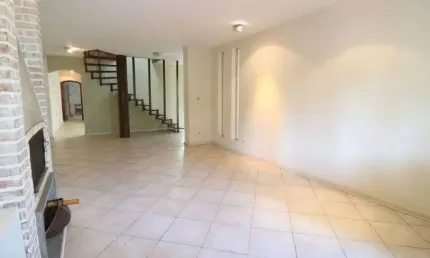 Casa de vila à venda no Jardim Paulista em São Paulo - SP
