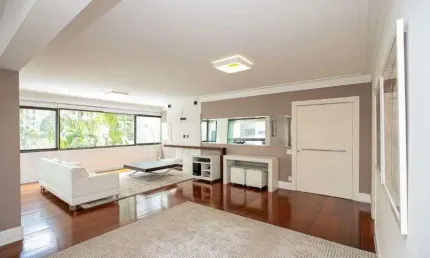 Apartamento alto padrão no Condomínio Heartland no bairro Moema em São Paulo - SP
