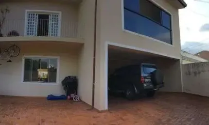 Casa sobrado à venda em bairro nobre Jardim Santa Genebra - Campinas - SP