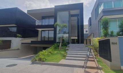 Casa de alto padrão localizada no Tamboré Residencial 11 em São Paulo.