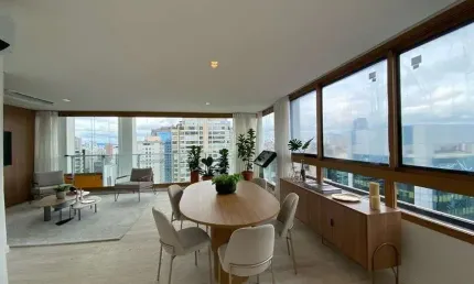 Apartamento de Alto Padrão com 2 Suítes e 105m² - Joaquim Floriano Itaim Bibi, São Paulo - SP