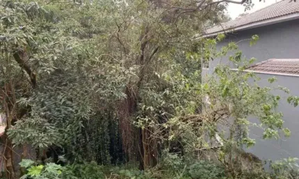 Terreno à venda no Condomínio Residencial Tarumã em Santana de Parnaíba - SP