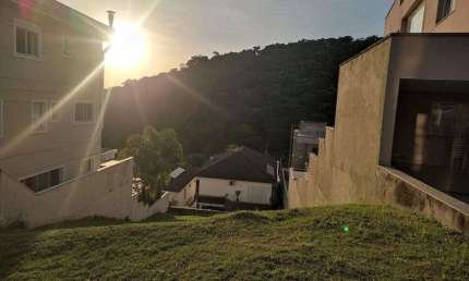 Lote à venda no condomínio Valville 1 em Alphaville em Santana de Parnaíba - SP