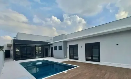 Casa térrea à venda no Condomínio Villa D Oro em Observatório - Vinhedo - SP