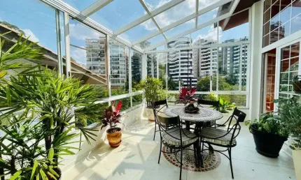 Casa à venda em Jardim Vitória Régia, São Paulo - SP