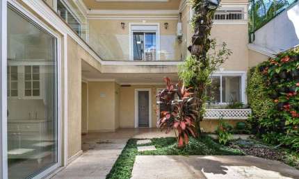 Casa de Vila alto padrão À venda em Perdizes / São Paulo