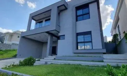 Casa de Alto Padrão à venda no Residencial Parque dos Alecrins
