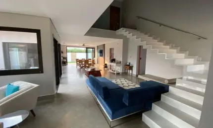 Casa de condomínio para venda possui 280 metros quadrados com 3 quartos