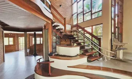 Casa Sobrado alto padrão à venda no Condomínio Nova Higienópolis no Jardim do Golf I em Jandira - SP