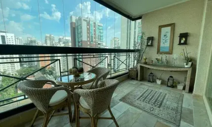 Apartamento para venda tem 415 metros quadrados com 4 quartos em Campo Belo - São Paulo - SP