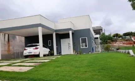 Casa à venda no condomínio Figueira Garden Atibaia - Atibaia - SP
